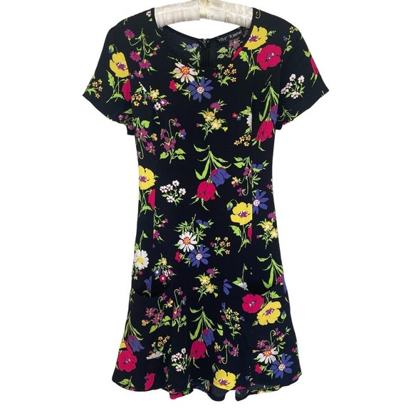 Betsey Johnson Dresses & Skirts - 🌺SALE🌺 BETSEY JOHNSON Mini Swing Dress in Black Floral Print Size M